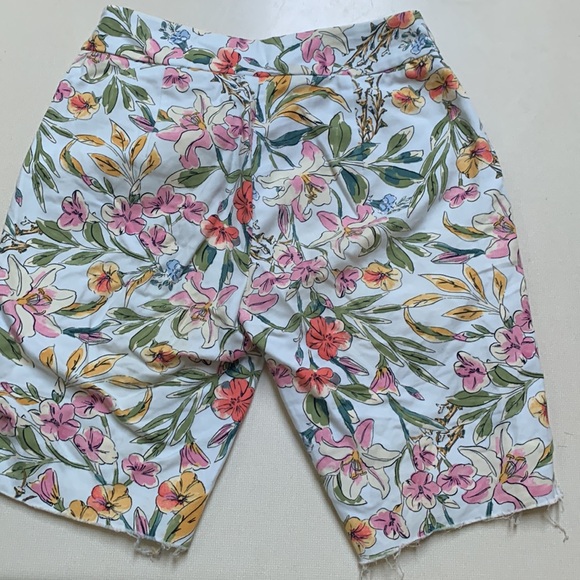 Tropical Hawaiian print shorts: wide leg - Picture 2 of 2